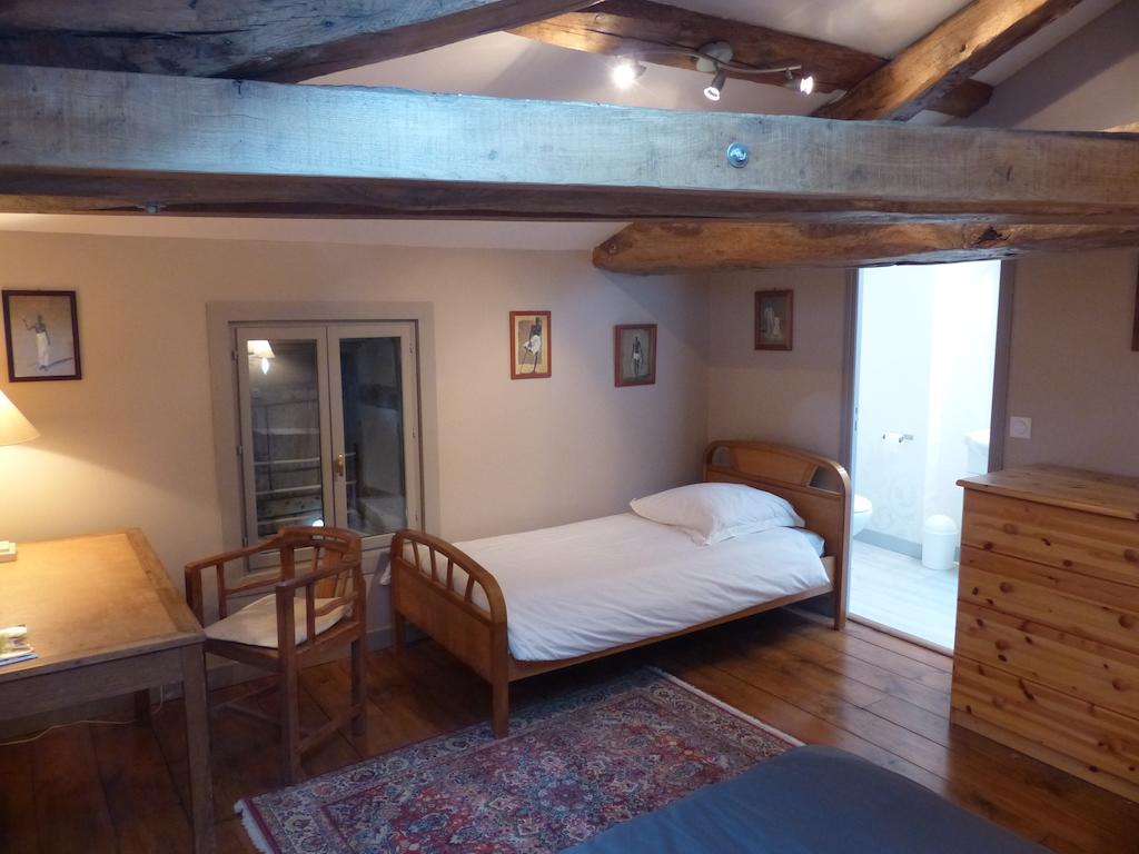 Bed and Breakfast Le Domaine De Panissac Berneuil  Zimmer foto