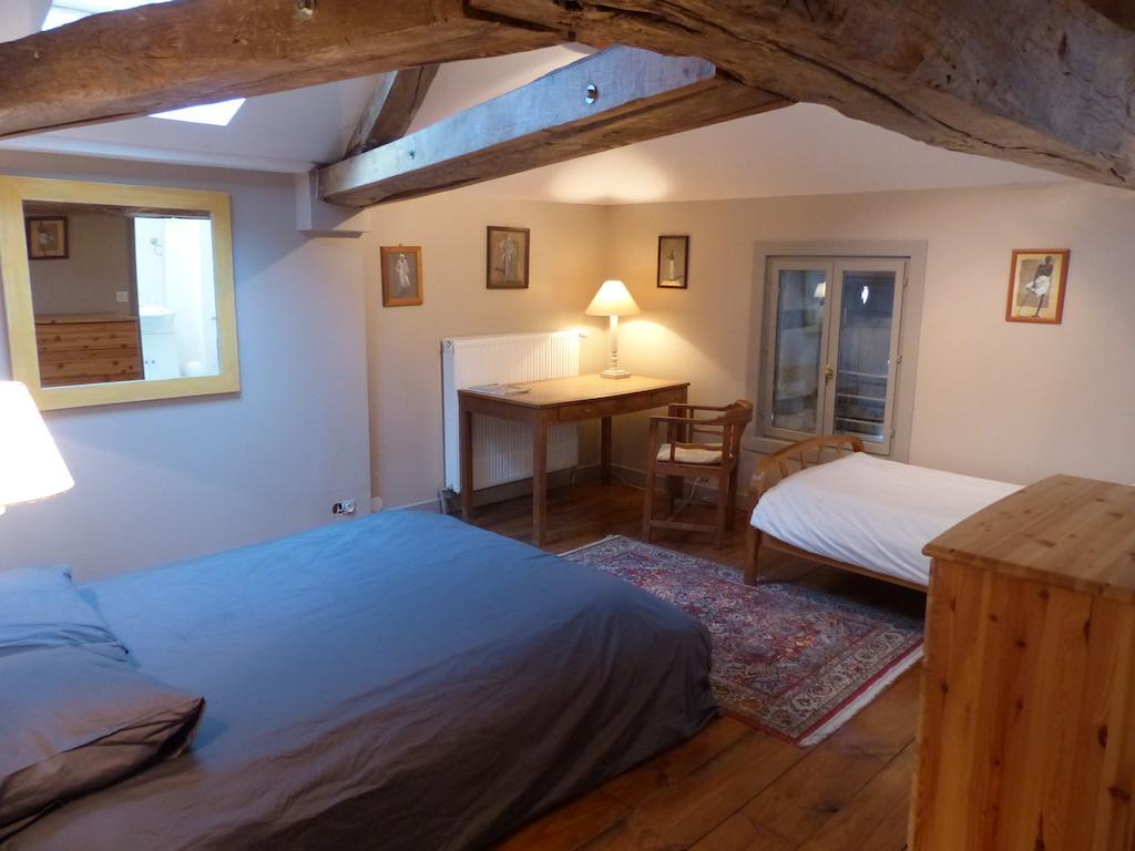 Bed and Breakfast Le Domaine De Panissac Berneuil  Zimmer foto