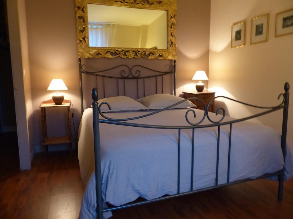 Bed and Breakfast Le Domaine De Panissac Berneuil  Zimmer foto