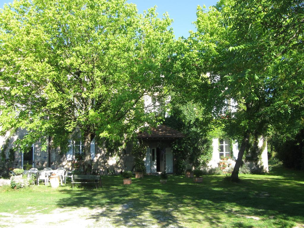 Bed and Breakfast Le Domaine De Panissac Berneuil  Exterior foto