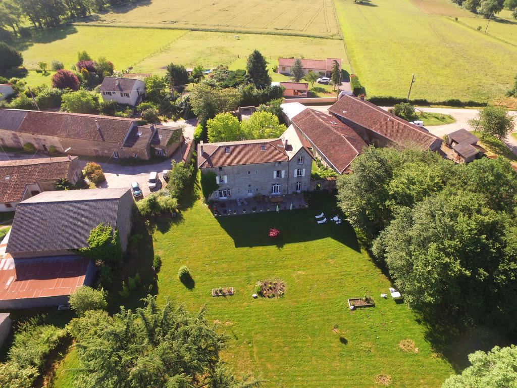 Bed and Breakfast Le Domaine De Panissac Berneuil  Exterior foto